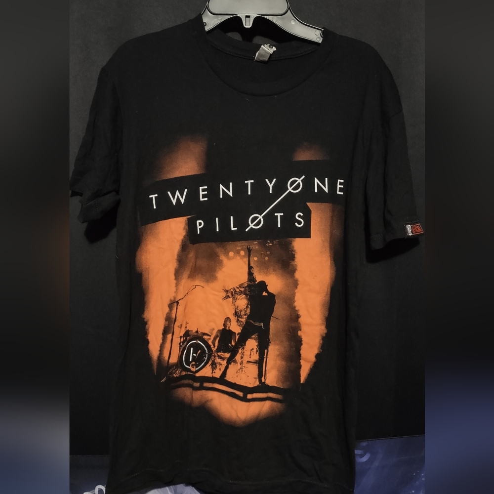 TØP, Twenty One Pilots Concert Tee